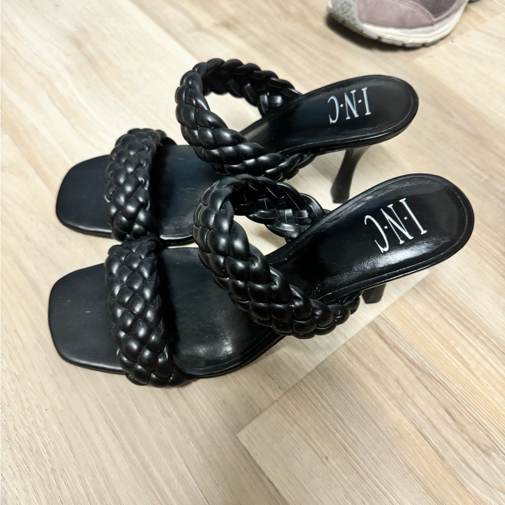 inc black heels